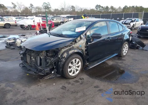 2022 Toyota Corolla Le z USA, uszkodzony, nr VIN JTDEPMAEXNJ212411